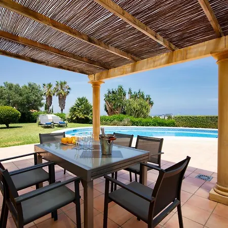 Joli Villa